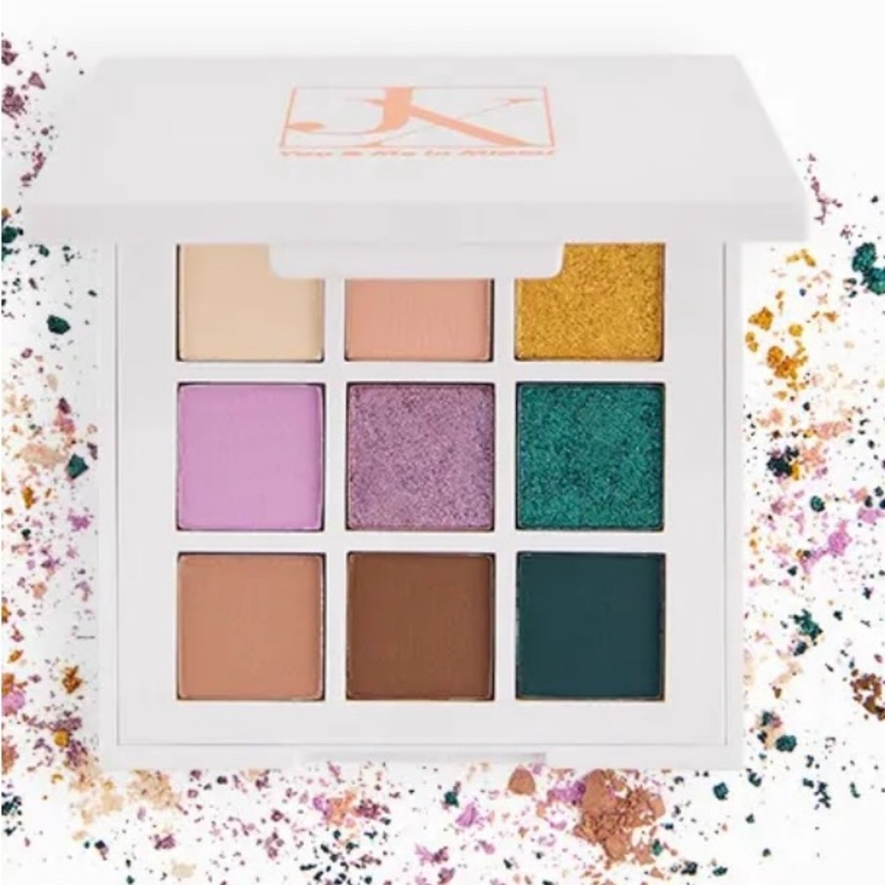 JUST XIMENA
You & Me in Miami Eyeshadow Palette